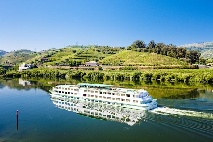 1 - Cruise along the Douro Valley