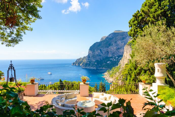 1 - Live the glamour of Capri