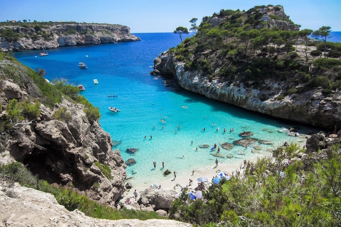 1 - Relax on the Stunning Beaches of Mallorca SUBS