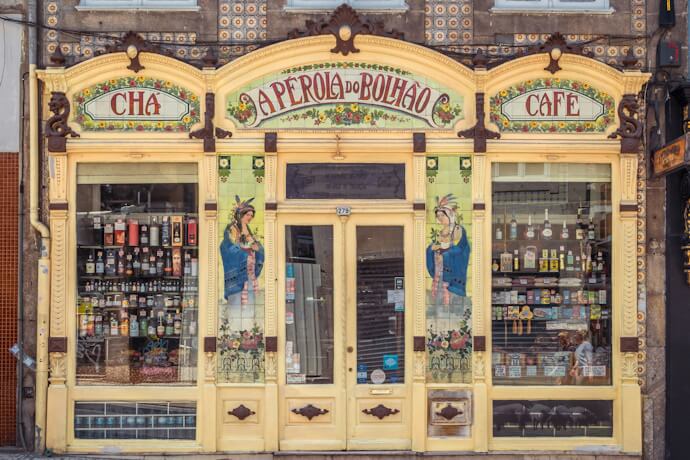 10. Shopping and Markets