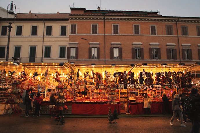 2 - Christmas Markets and Festivities 2-1