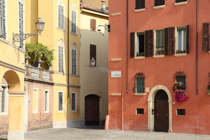 5 - Get to know Modena and Luciano Pavarotti