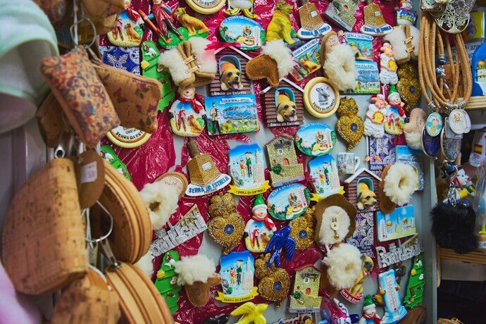 6 - Souvenirs to Cherish