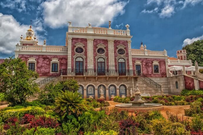 7 - The pink palace