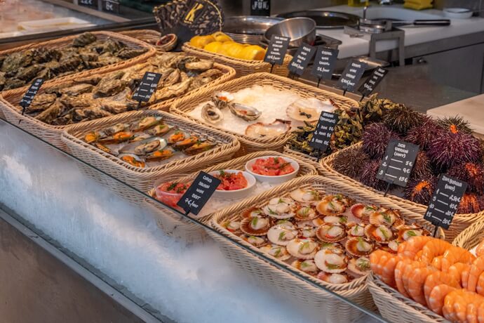 Fresh seafood display at a Mercado do Bolhão