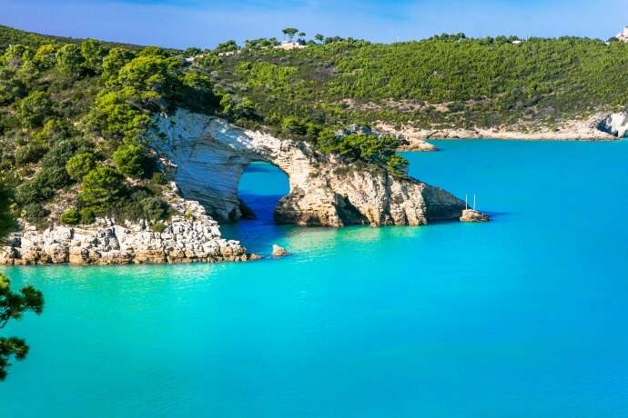 Get carried away by the heavenly shore of Puglia and Basilicata