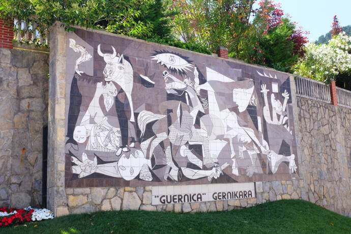 Mosaic reproduction of Picasso's Guernica