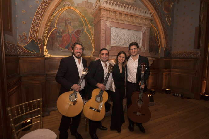 Contemporary fado singers