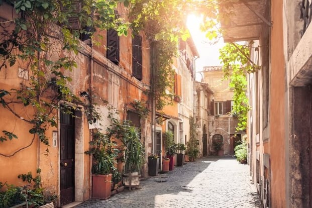 Go for an afternoon drink at the Trastevere