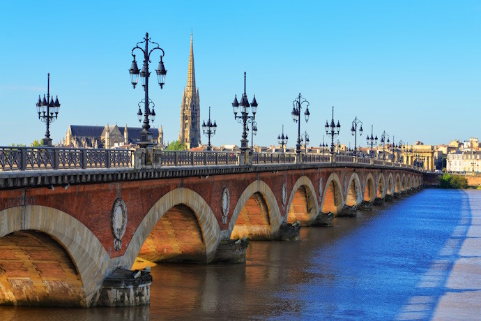 Bordeaux Uncorked, A Journey Through the Wine Capital_2A