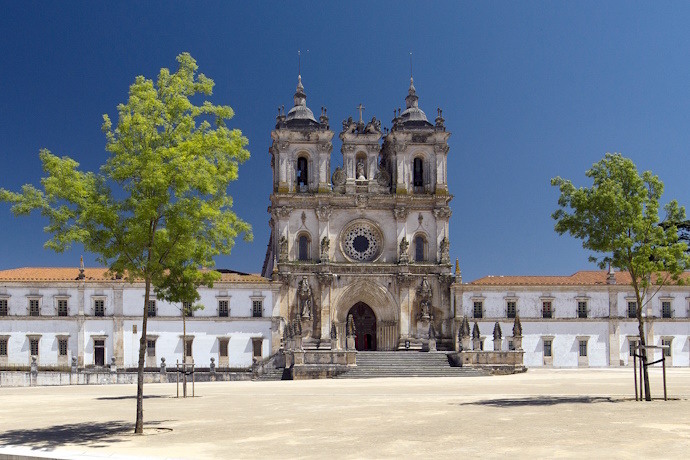 Day 3  From Lisbon to Porto Timeless Towns Along the Way 2