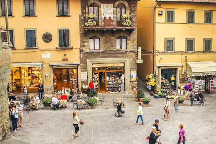 People in Cortonas picturesque town centre