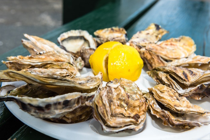 Oysters at Marché d’Aligre