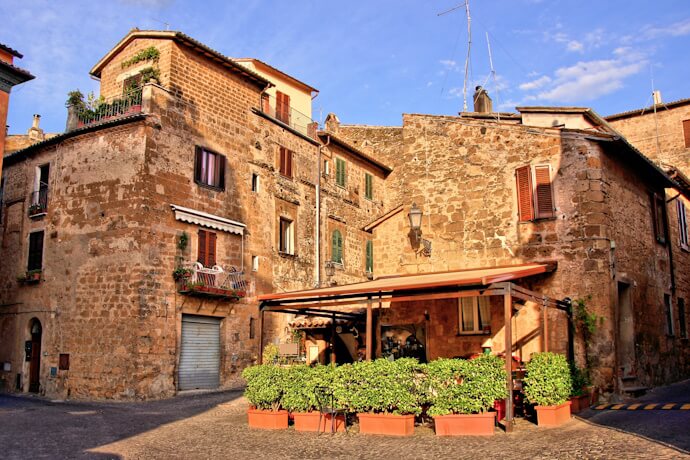 Wander around the mysterious depths of Orvieto