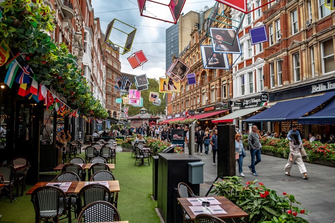 Street Life With Shops And Restaurants At Covent Garden In London