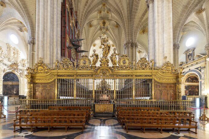 La Seo Cathedral's intricate design and architecture