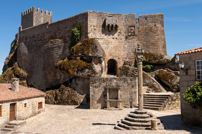 Sortelha displaying its granite castle and fortified walls.