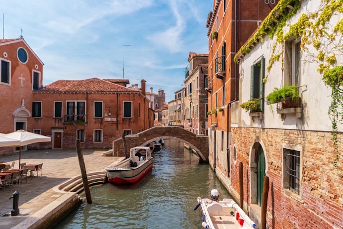 Quiet canal and bridge in Santa Croce, Venice
